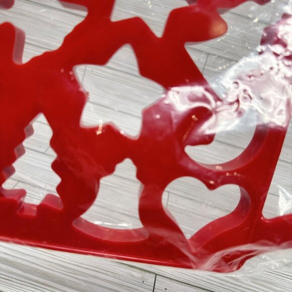 Christmas Around The World Cookie Cutter Mold One Step Pan Plastic 9 design Vtg - Picture 9 of 11